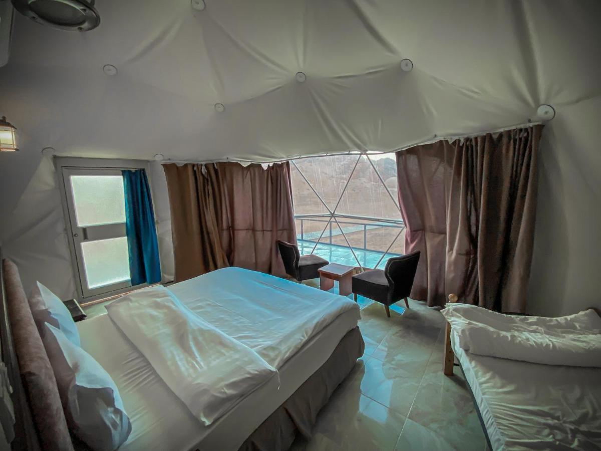 Tower Rum Camb Wadi Rum Exterior foto