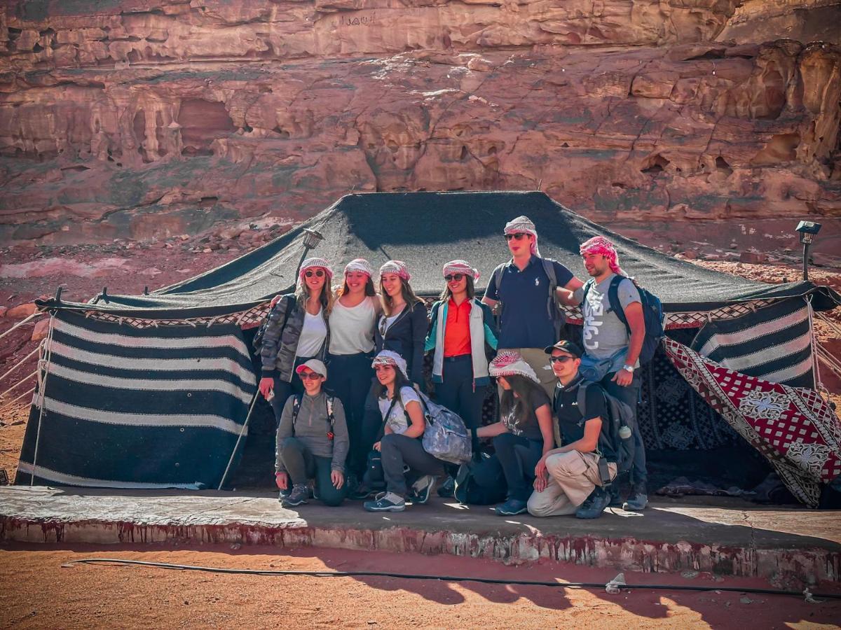 Tower Rum Camb Wadi Rum Exterior foto